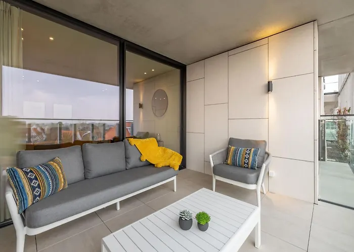 In Belgium Near Marina 아파트